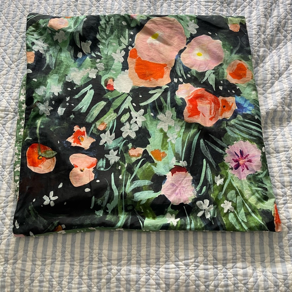 Floral Green and Black Bedding Set